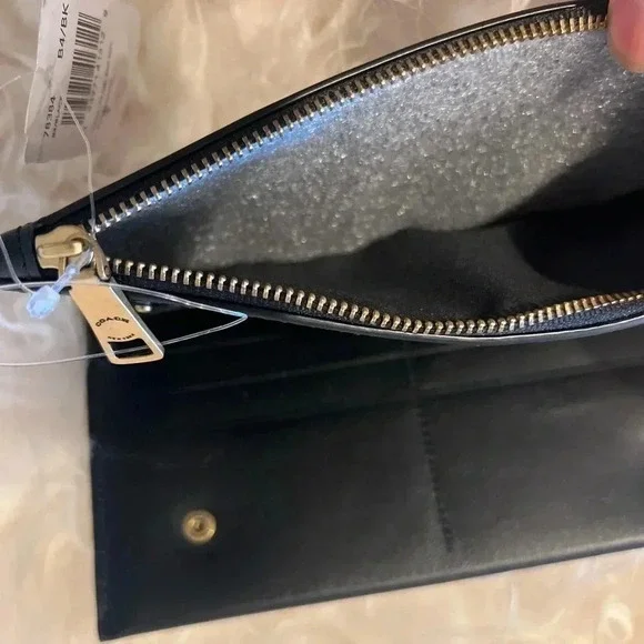 COACH NWT Women's Smooth Leather Double Snap Wallet Black